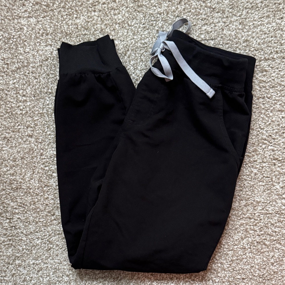 Figs Women's Zamora Black Joggers with Gray Tie